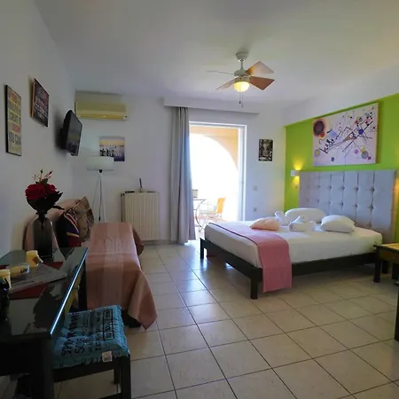 Seafront Spirit Apartments Zakynthos Town Room photo