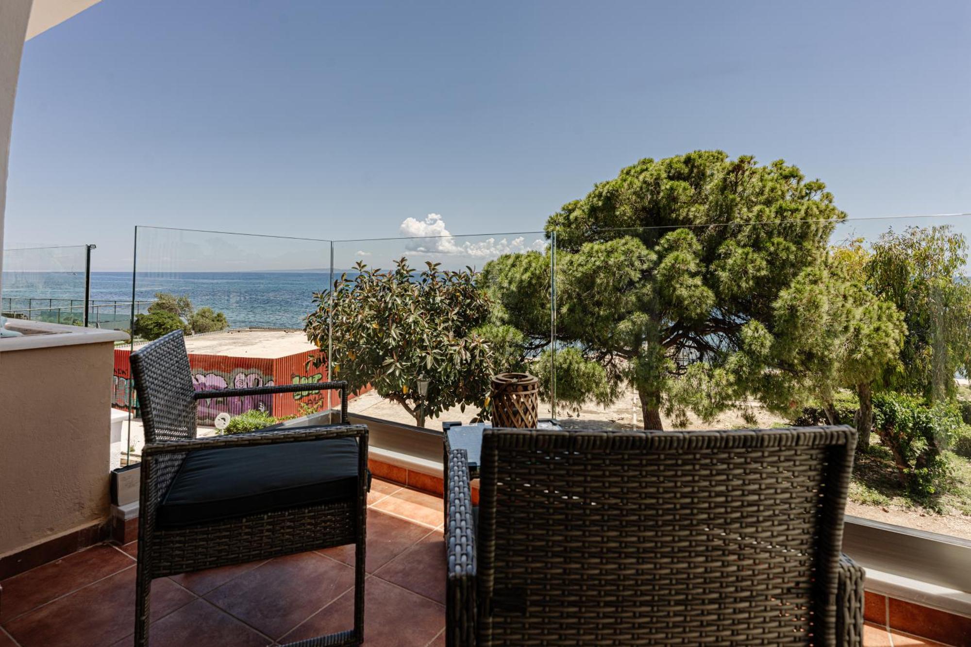 Seafront Spirit Apartment *